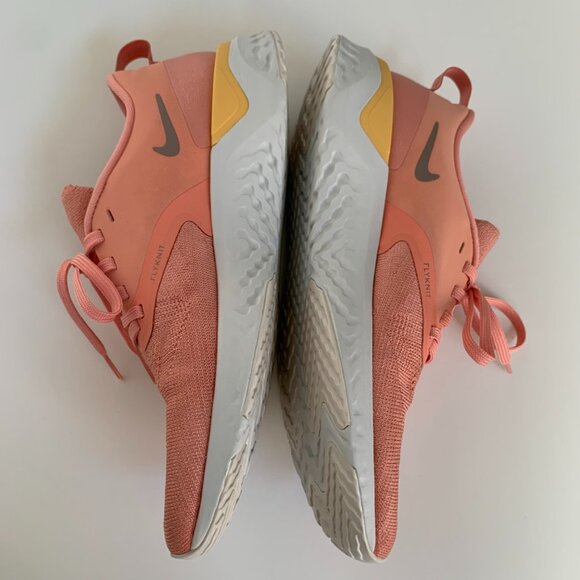 Nike React Flyknit Womens Size 9 Running Shoes Pink Quart/white/grey - Picture 6 of 12